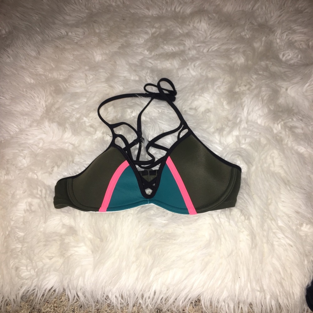 victoria’s secret pink bathing suit